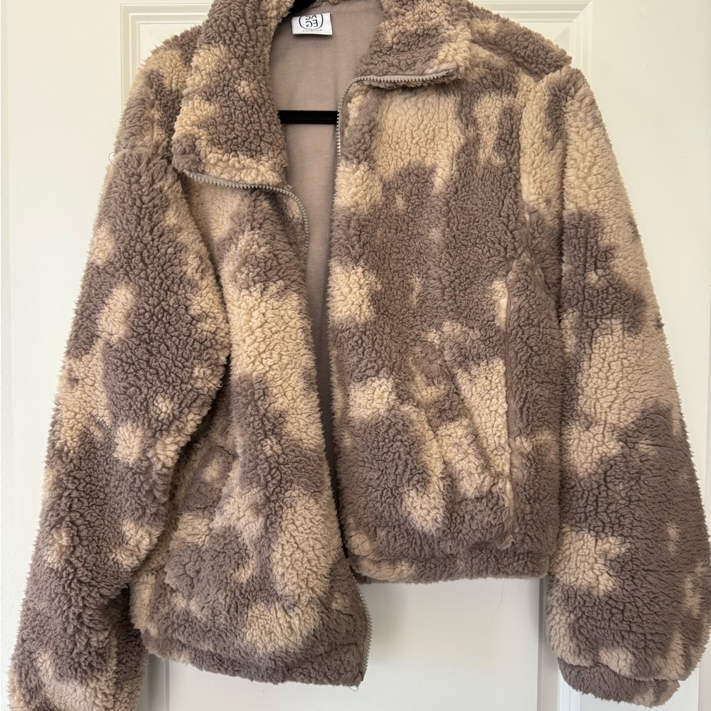 Sage Plush Teddy Jacket in Tan and Cream